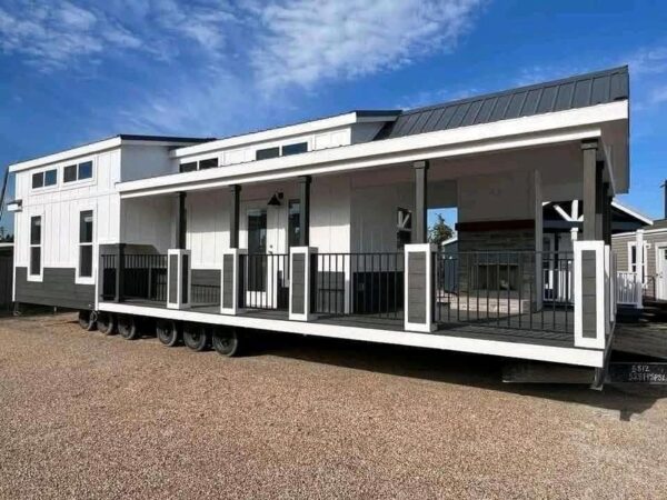 1 Bed 1 Bath w/ a Loft