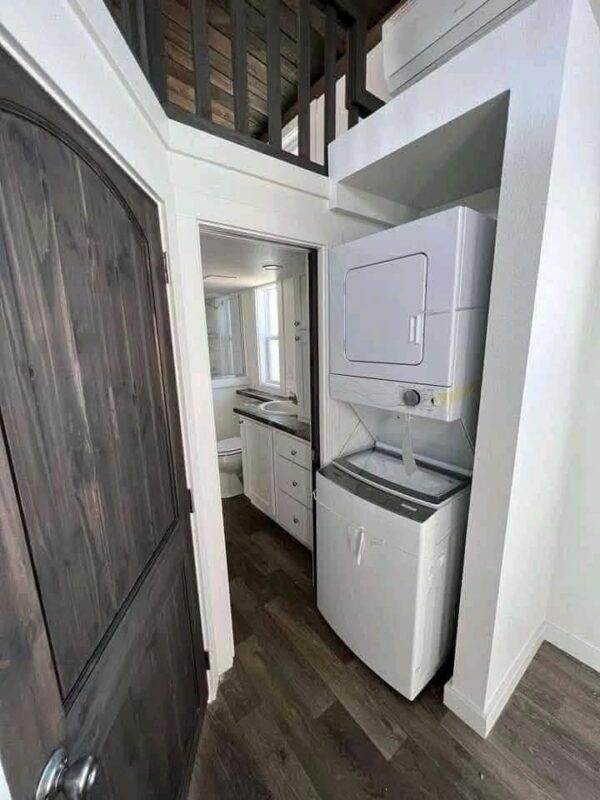 1 Bed 1 Bath w/ a Loft - Image 6