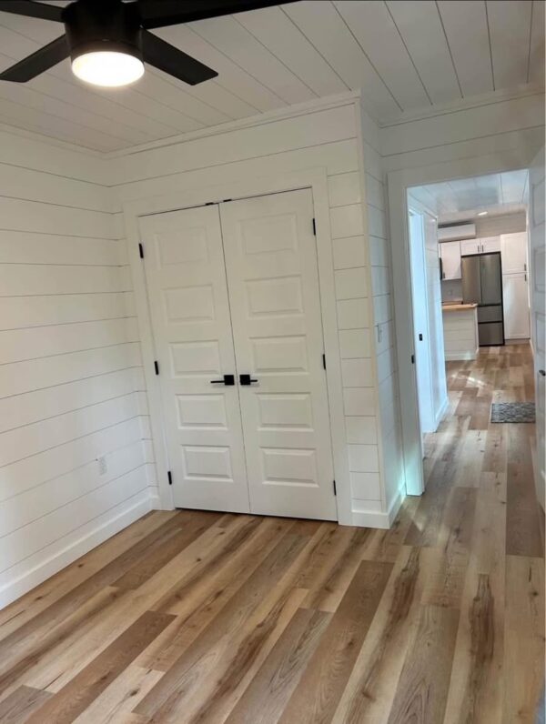 Luxury Tiny Home - Image 2
