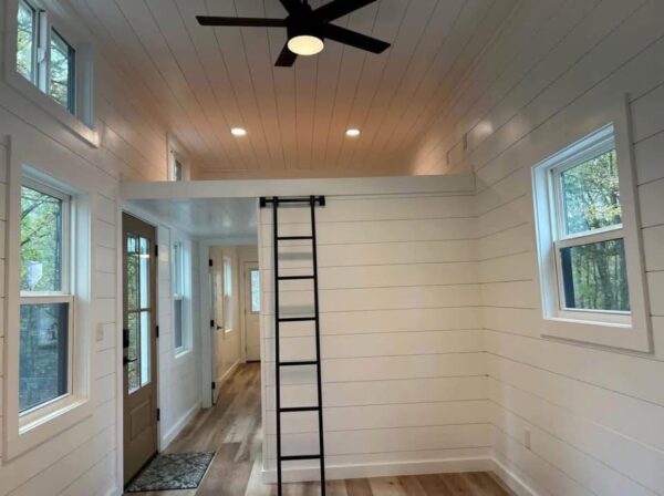 Luxury Tiny Home - Image 4