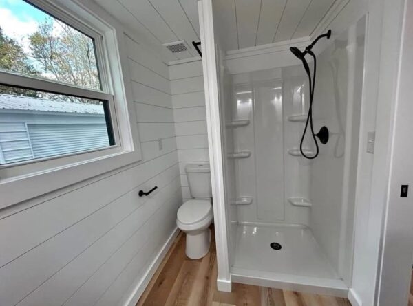 Luxury Tiny Home - Image 3
